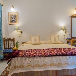 Value Room